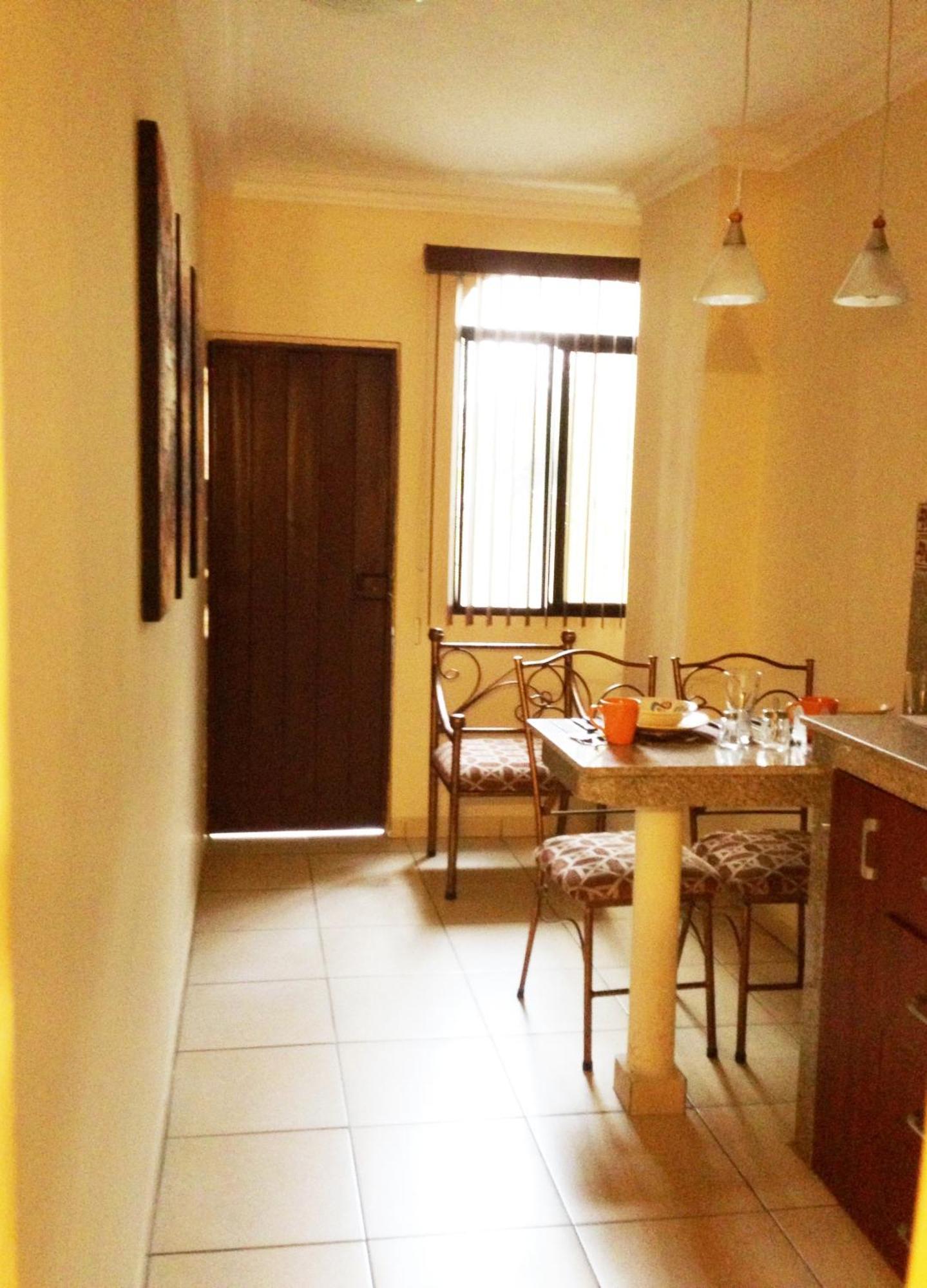 El Patio Suites II Гуаякиль Экстерьер фото