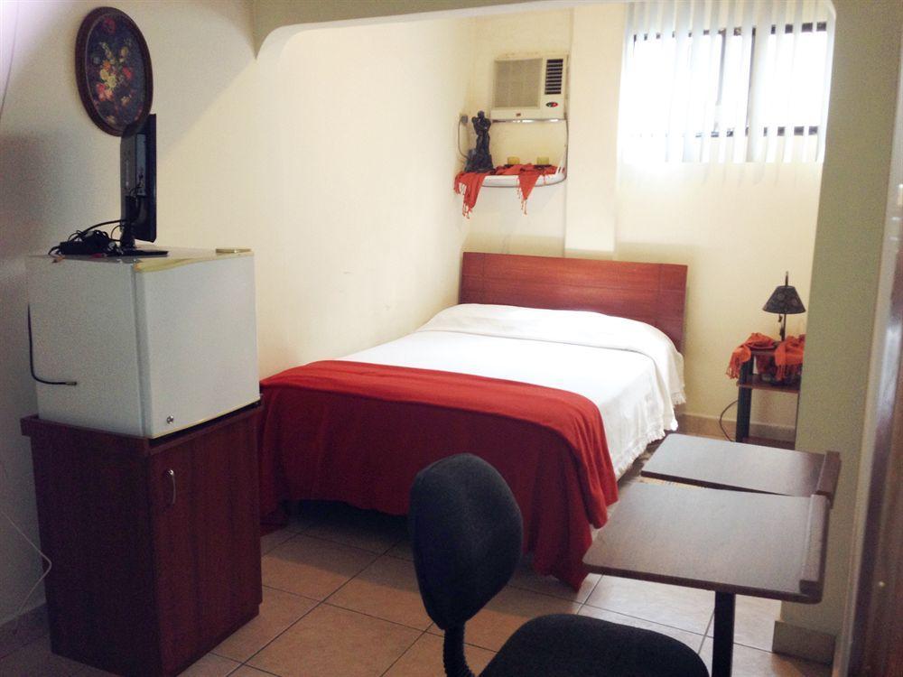 El Patio Suites II Гуаякиль Экстерьер фото