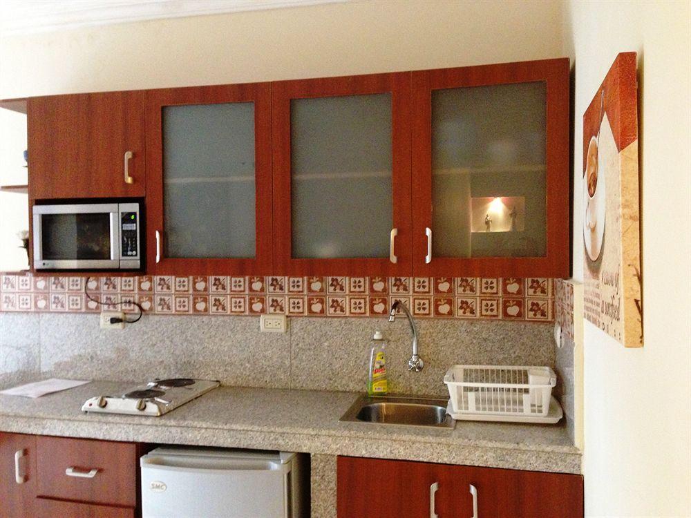 El Patio Suites II Гуаякиль Экстерьер фото