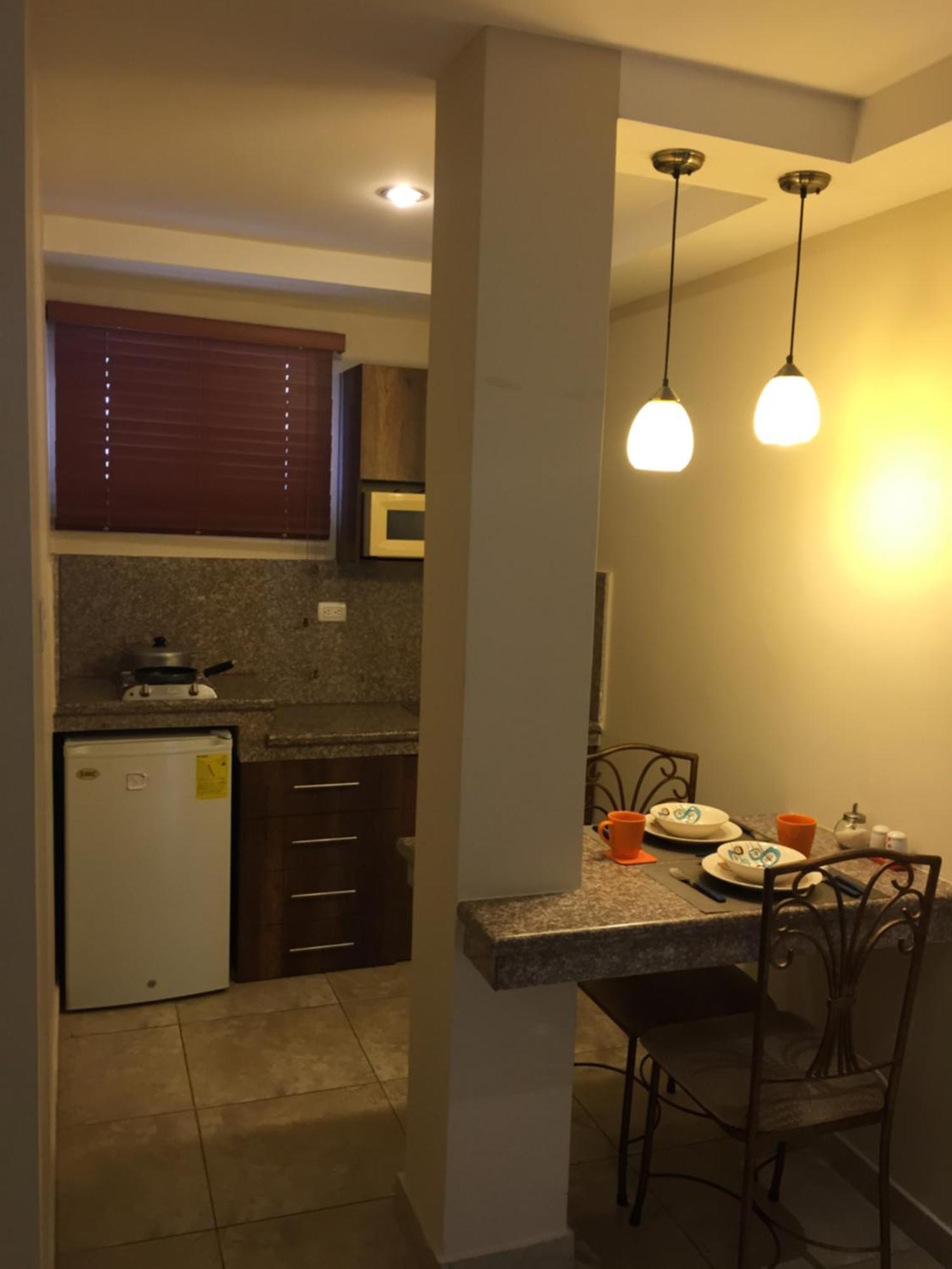 El Patio Suites II Гуаякиль Экстерьер фото