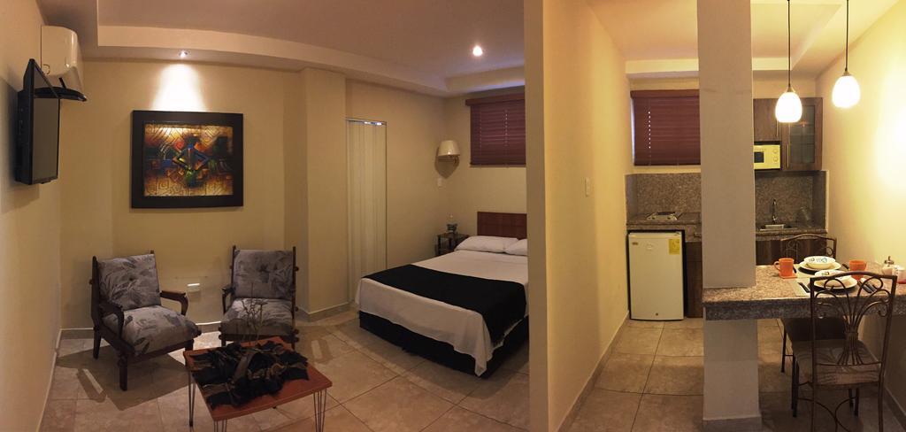 El Patio Suites II Гуаякиль Экстерьер фото