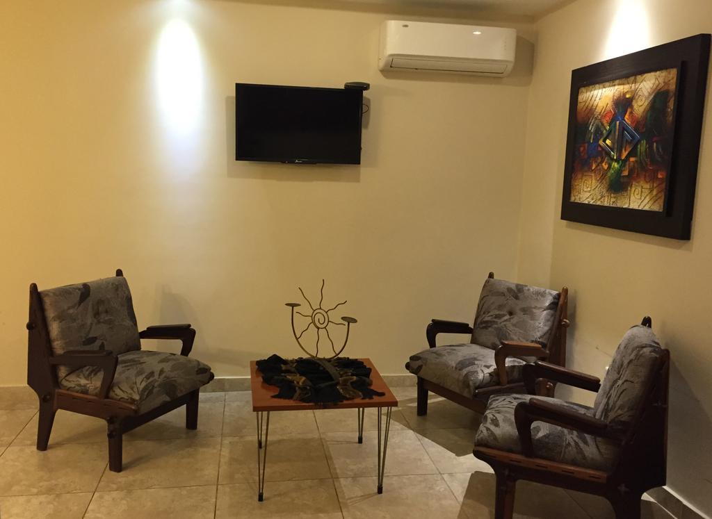 El Patio Suites II Гуаякиль Экстерьер фото
