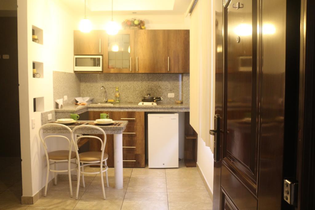 El Patio Suites II Гуаякиль Экстерьер фото