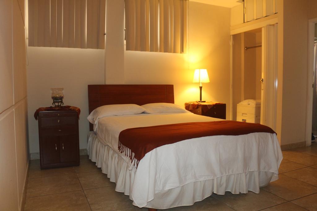 El Patio Suites II Гуаякиль Экстерьер фото