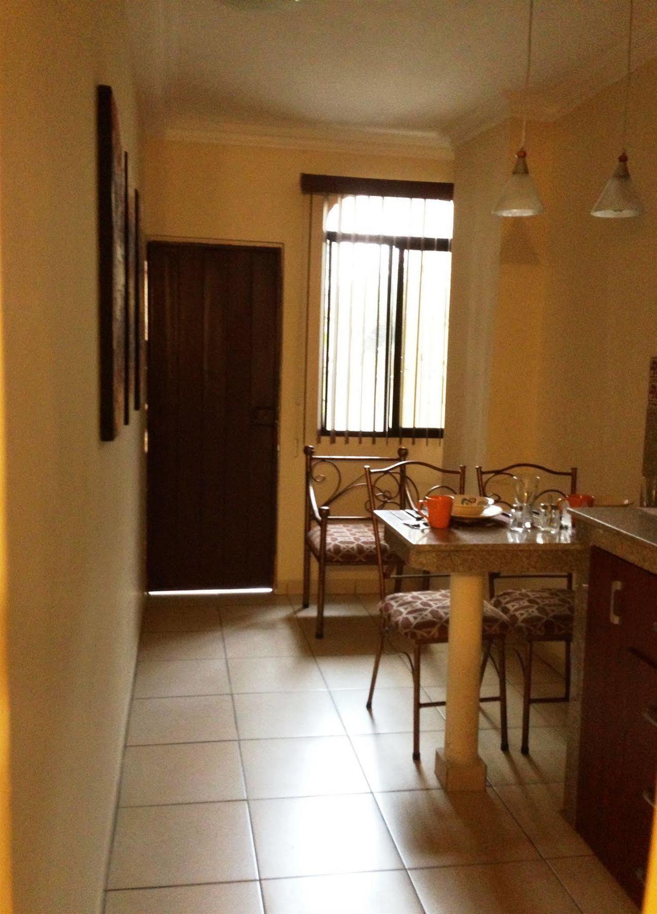 El Patio Suites II Гуаякиль Экстерьер фото